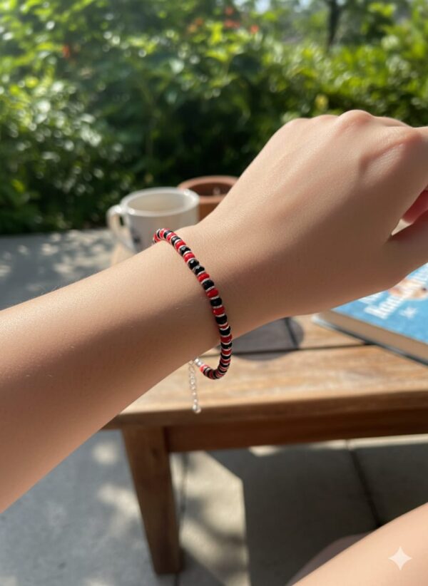 Minimal Red & Black Beaded Protection Bracelet – Adjustable Unisex Design - Image 2